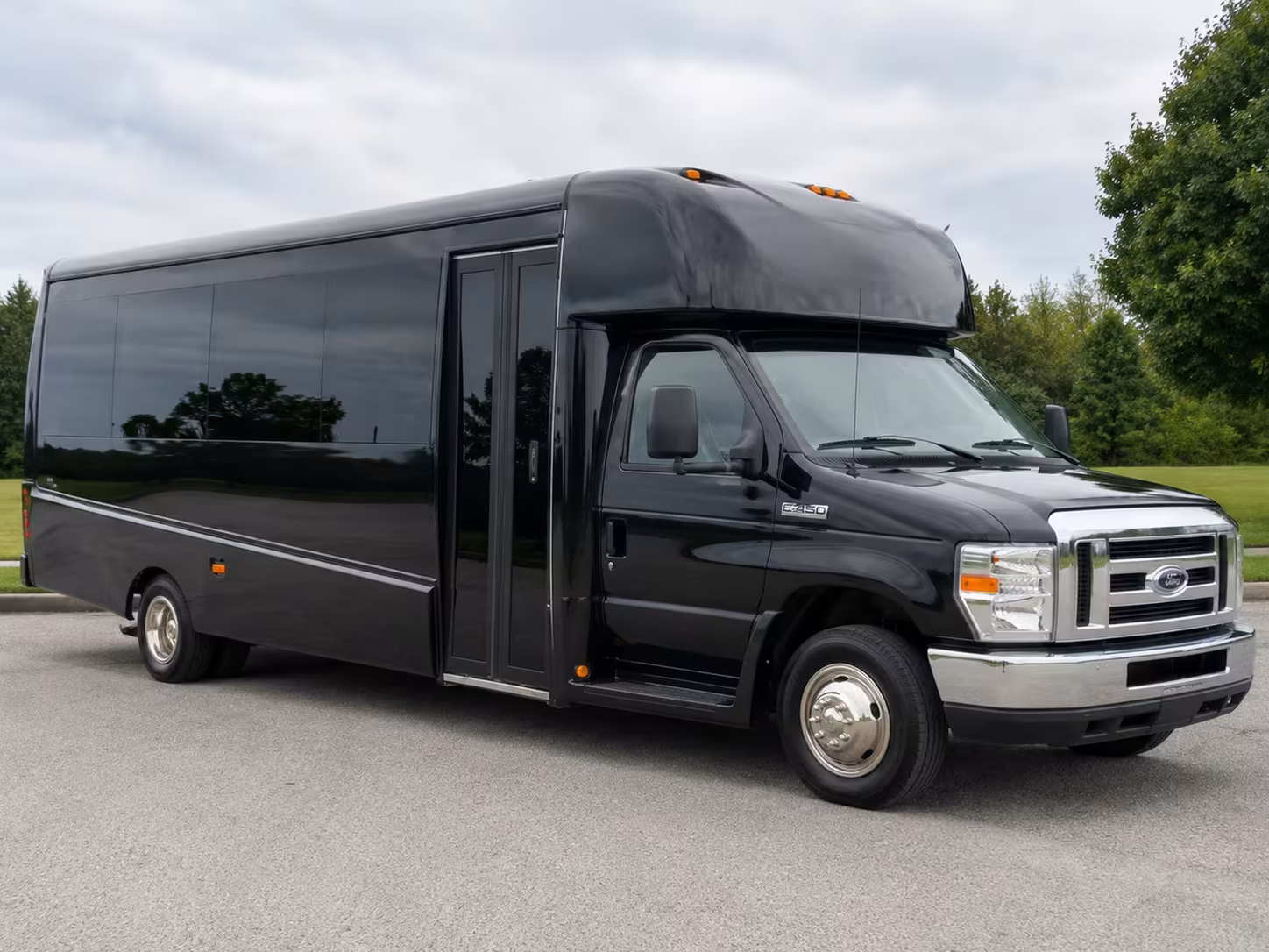 15 passenger minibus